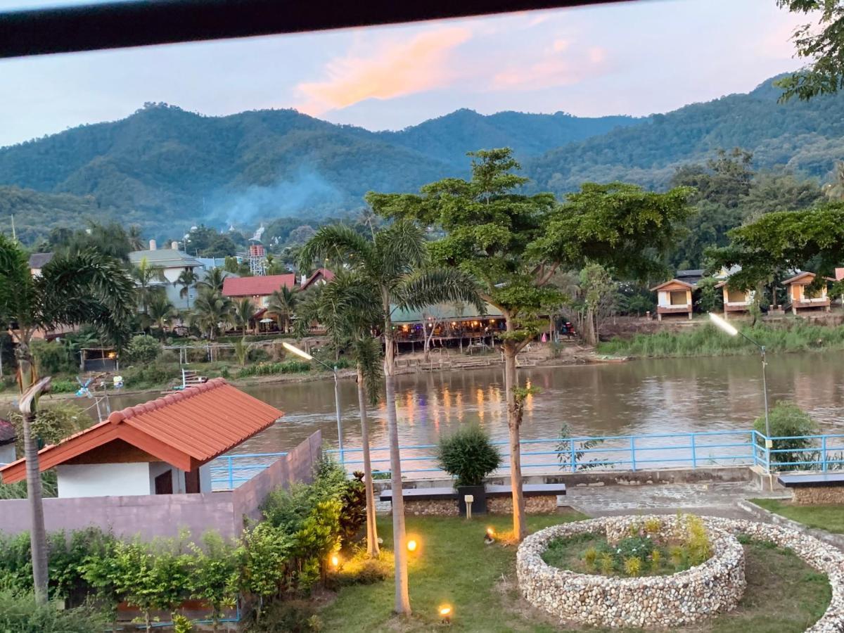 Saranya River House สรัญญาริเวอร์เฮาส์ Mae Ai Exterior photo